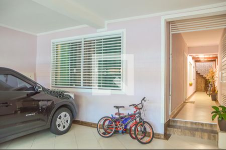 Casa à venda com 230m², 3 quartos e 2 vagasGaragem