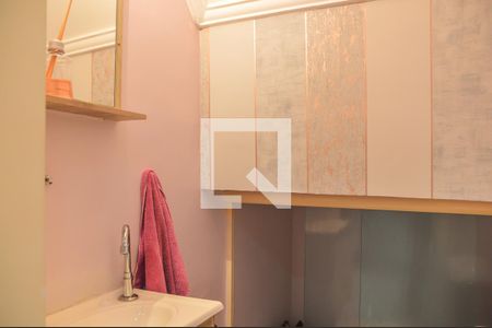 Casa à venda com 230m², 3 quartos e 2 vagasLavabo