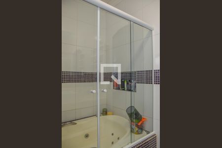 Casa à venda com 230m², 3 quartos e 2 vagasBanheiro da Suíte