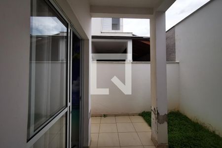 Varanda de casa de condomínio à venda com 2 quartos, 77m² em Jardim das Tulipas, Jundiaí