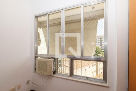 Apartamento à venda com 140m², 3 quartos e 2 vagasQuarto 2