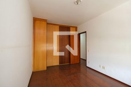 Apartamento à venda com 140m², 3 quartos e 2 vagasSuíte