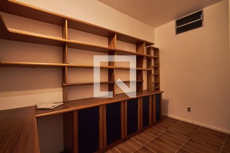 Apartamento à venda com 180m², 3 quartos e 1 vagaQuarto 5