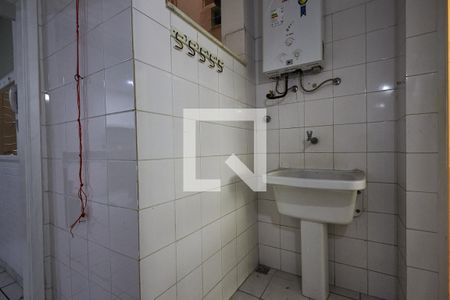 Apartamento à venda com 180m², 3 quartos e 1 vagaÁrea de Serviço