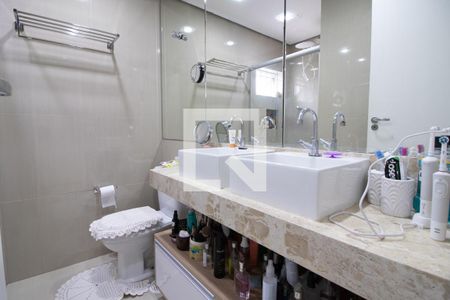 Casa à venda com 189m², 3 quartos e 2 vagasBanheiro do Quarto 1