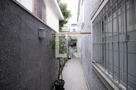 Casa à venda com 189m², 3 quartos e 2 vagasCorredor Externo