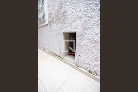 Casa à venda com 189m², 3 quartos e 2 vagasCorredor Externo - Detaçhe casinha do cachorro