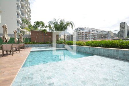 Apartamento à venda com 82m², 2 quartos e 1 vagaÁrea comum