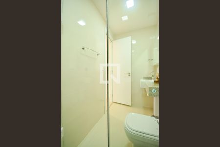 Apartamento à venda com 82m², 2 quartos e 1 vagaBanheiro