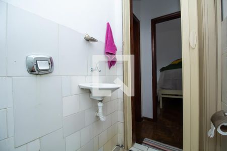 Apartamento à venda com 60m², 3 quartos e sem vaga Apartamento à venda com 60m², 3 quartos e sem vagaBanheiro 1