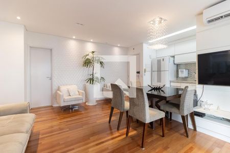 Apartamento à venda com 95m², 2 quartos e 2 vagasSala