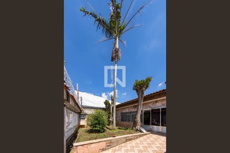 Casa à venda com 325m², 4 quartos e 8 vagasFachada