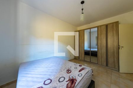 Casa à venda com 325m², 4 quartos e 8 vagasQuarto 