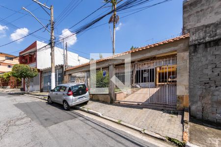 Casa à venda com 325m², 4 quartos e 8 vagasFachada