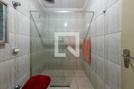 Casa à venda com 325m², 4 quartos e 8 vagasBanheiro 