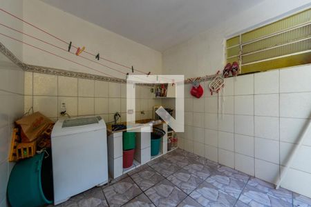 Casa à venda com 325m², 4 quartos e 8 vagasÁrea de Serviço