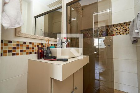 Apartamento à venda com 79m², 2 quartos e 1 vagaBanheiro Social