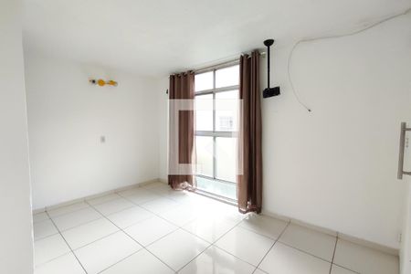 Sala de apartamento à venda com 1 quarto, 45m² em Taquara, Rio de Janeiro