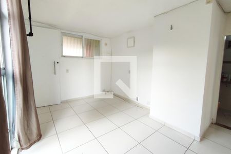 Sala de apartamento à venda com 1 quarto, 45m² em Taquara, Rio de Janeiro