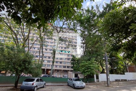 Apartamento à venda com 45m², 1 quarto e 1 vaga Apartamento à venda com 45m², 1 quarto e 1 vagaFachada e Portaria