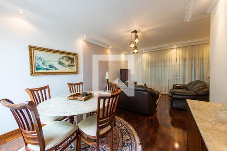 Sala de casa à venda com 3 quartos, 240m² em Jardim Avelino, São Paulo