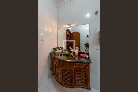 Casa à venda com 240m², 3 quartos e 5 vagasBanheiro