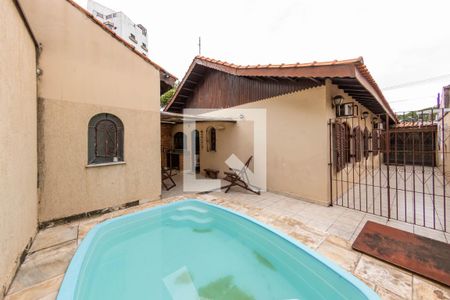 Casa à venda com 240m², 3 quartos e 5 vagasÁrea comum