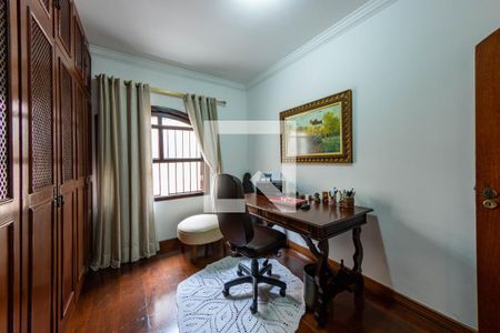 Casa à venda com 240m², 3 quartos e 5 vagasQuarto 2