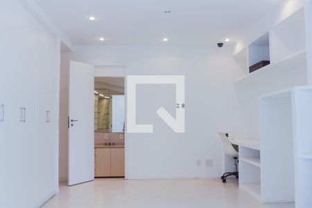 Casa à venda com 500m², 4 quartos e 2 vagasSuíte 4