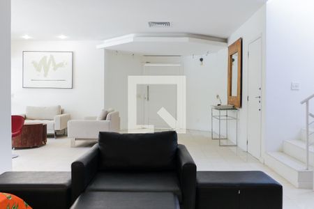 Sala de casa à venda com 4 quartos, 500m² em Barra da Tijuca, Rio de Janeiro