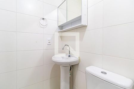 Banheiro de apartamento para alugar com 2 quartos, 32m² em Jardim Celeste, São Paulo