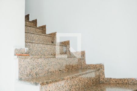 Casa à venda com 500m², 4 quartos e 4 vagasEscada