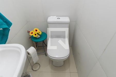 Casa à venda com 250m², 4 quartos e 2 vagasLavabo