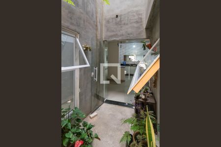 Casa à venda com 250m², 4 quartos e 2 vagasJardim de inverno