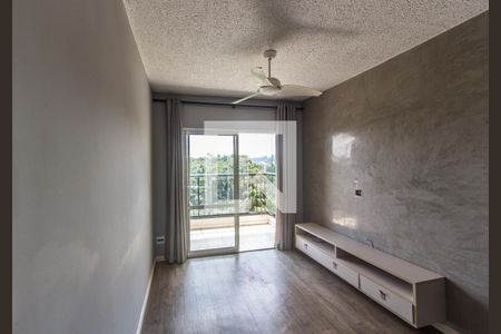 Sala de TV de apartamento para alugar com 2 quartos, 68m² em Jardim Tupanci, Barueri