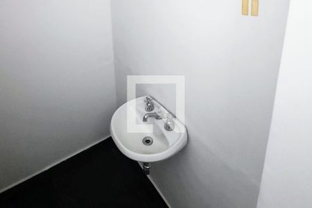 Lavabo de apartamento para alugar com 3 quartos, 137m² em Centro, Sorocaba