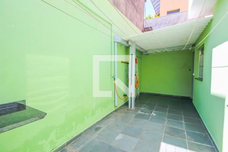 Casa à venda com 152m², 2 quartos e 1 vagaQuintal