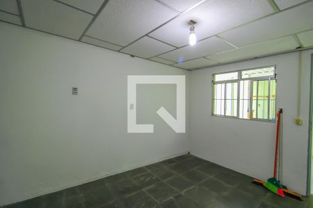 Casa à venda com 152m², 2 quartos e 1 vagaQuarto de Serviço