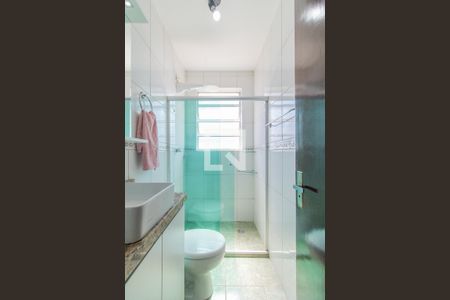 Banheiro de apartamento para alugar com 1 quarto, 45m² em Jardim Botânico, Porto Alegre