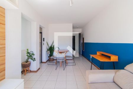 Sala de apartamento para alugar com 1 quarto, 45m² em Jardim Botânico, Porto Alegre
