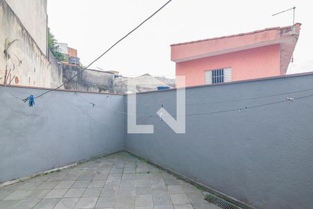 Casa para alugar com 70m², 1 quarto e 1 vagaQuintal
