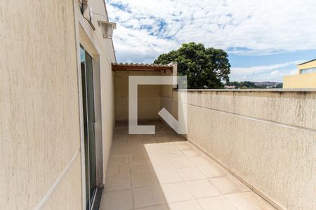 Casa de condomínio à venda com 50m², 2 quartos e 1 vagaÁrea de Serviço
