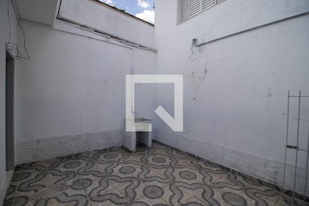 Casa para alugar com 52m², 1 quarto e sem vagaQuintal