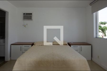 Casa de condomínio para alugar com 250m², 5 quartos e 3 vagas Casa de condomínio para alugar com 250m², 5 quartos e 3 vagasQuarto