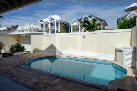 Casa de condomínio para alugar com 250m², 5 quartos e 3 vagas Casa de condomínio para alugar com 250m², 5 quartos e 3 vagasÁrea comum