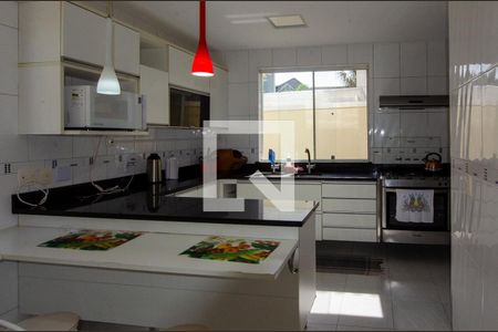 Casa de condomínio para alugar com 250m², 5 quartos e 3 vagas Casa de condomínio para alugar com 250m², 5 quartos e 3 vagasCozinha