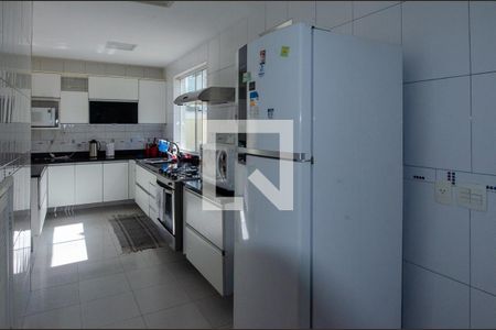 Casa de condomínio para alugar com 250m², 5 quartos e 3 vagas Casa de condomínio para alugar com 250m², 5 quartos e 3 vagasCozinha