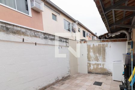 Casa de condomínio à venda com 86m², 3 quartos e 1 vaga Casa de condomínio à venda com 86m², 3 quartos e 1 vagaQuintal e Área de Serviço