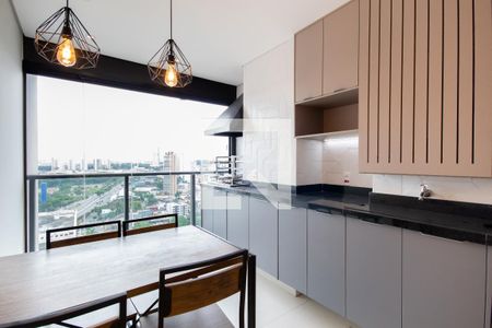 Sala e cozinha de apartamento à venda com 2 quartos, 50m² em Centro, Osasco