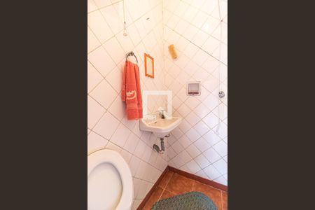 Casa à venda com 80m², 2 quartos e 3 vagas Casa à venda com 80m², 2 quartos e 3 vagasBanheiro Externo